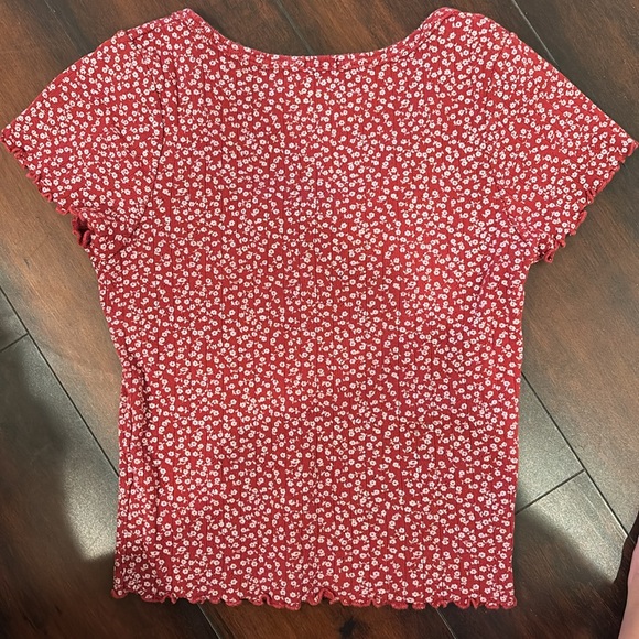 Brandy Melville Top with Buttons - Picture 2 of 3